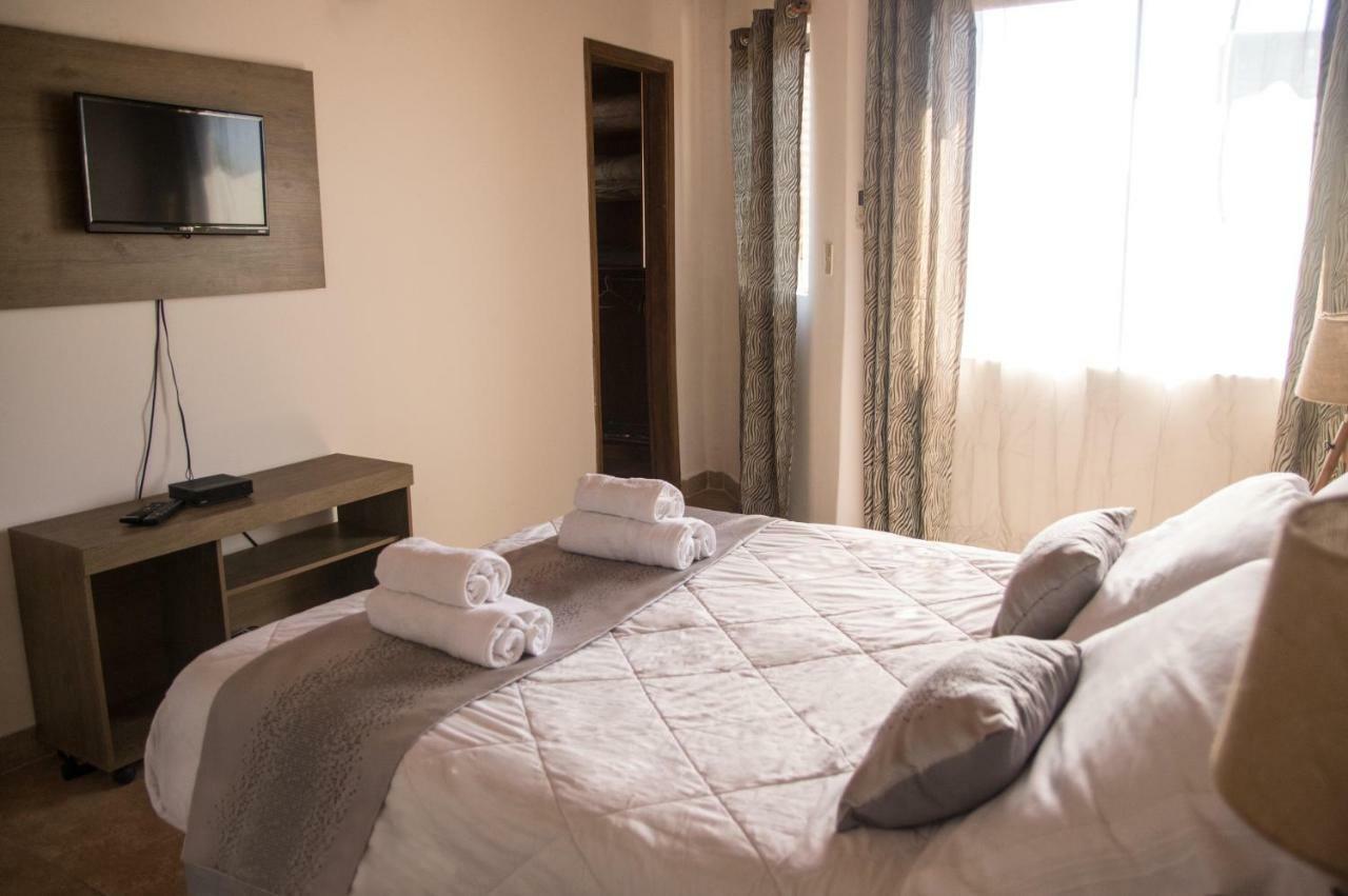 La Riviera Aparthotel Fernando de la Mora Bagian luar foto