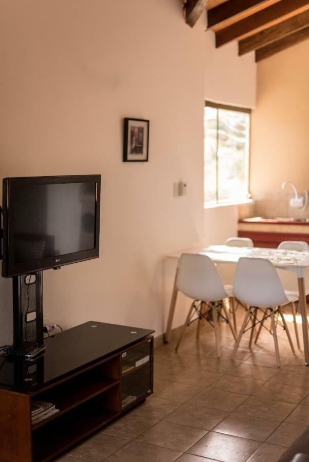 La Riviera Aparthotel Fernando de la Mora Bagian luar foto
